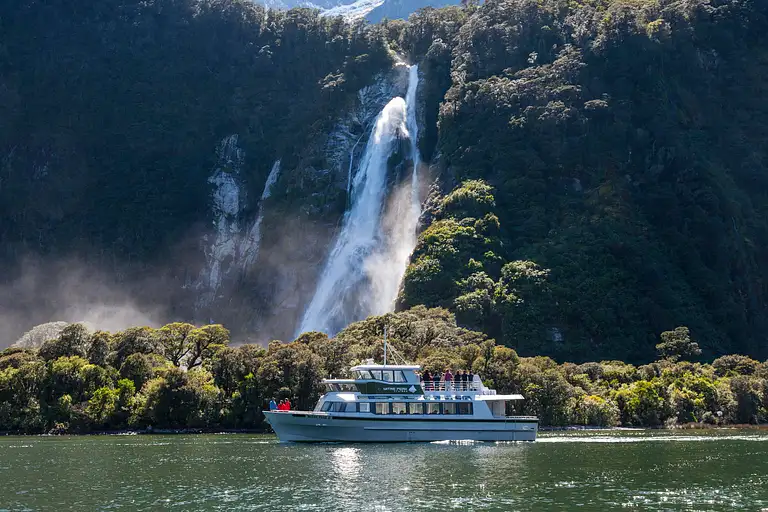 Milford Sound Scenic Coach Cruise and Flight Experience