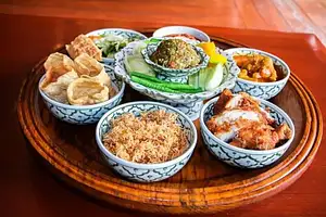 Enchanting Lanna Evening: Kantoke Dinner & Traditional Show | Half Day Private Tour