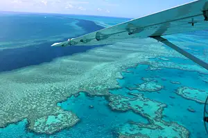 40 Minute Great Barrier Reef Scenic Flight